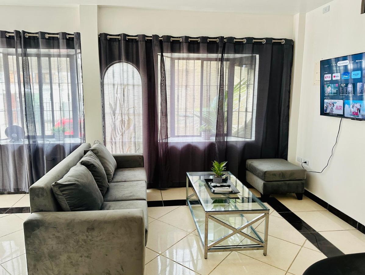 Comfortable 3-Bedroom Apartment, Close To The American Consulate Guayaquil Exterior photo